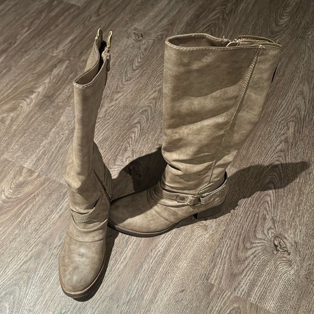 Women’s Boots
